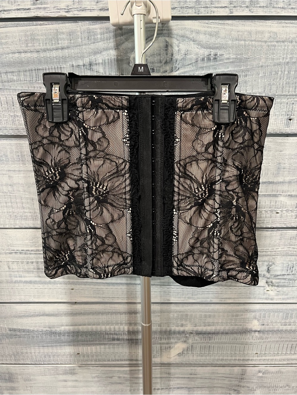 Maidenform Black Lace Floral waist cincher